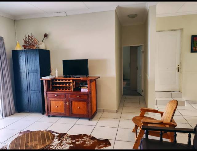 3 BEDROOM HOUSE FOR SALE IN DANA BAY